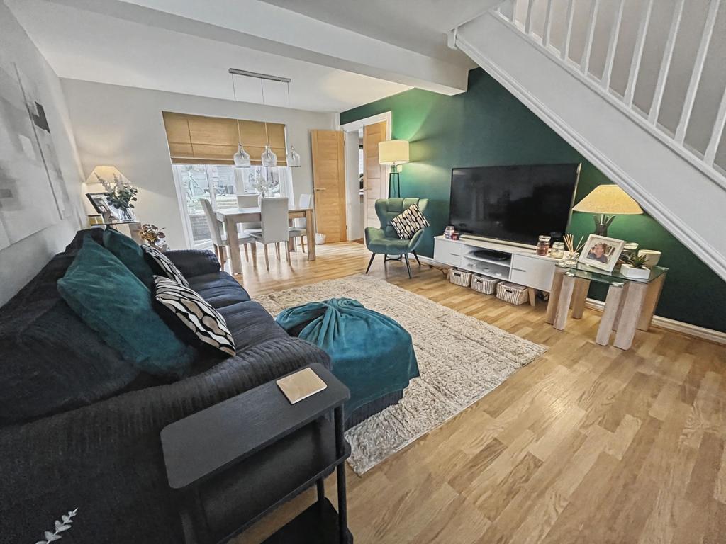 Lounge-Dining Room
