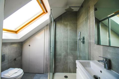 1 bedroom apartment to rent, Hayes Crescent, Temple Fortune, NW11