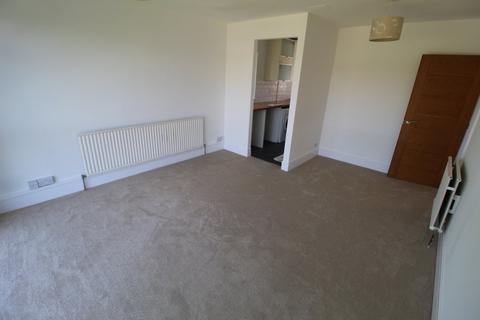 2 bedroom flat to rent, Stratton Close, EDGWARE, HA8