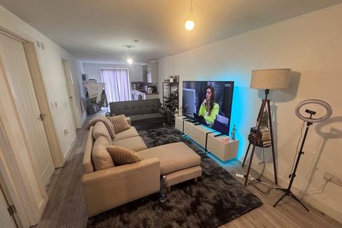 2 bedroom flat to rent, 22 Stacey Road, Roath, Cardiff