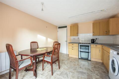 undefined, Genoa Court, Andover