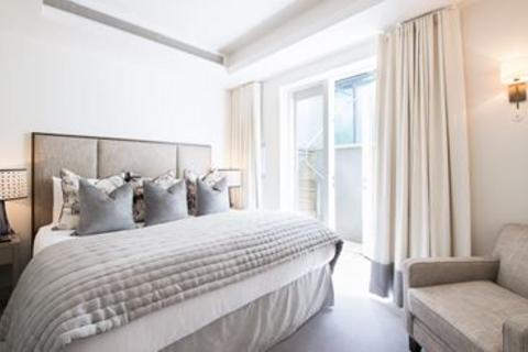 2 bedroom flat to rent, Duke Street, Mayfair, London, W1K