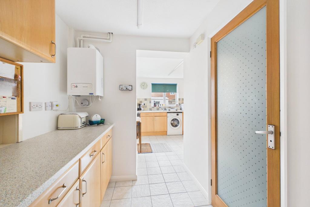 Kitchen Utility 1