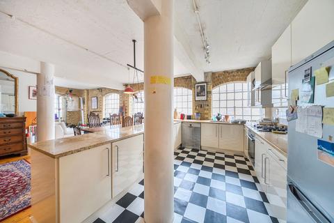 2 bedroom flat to rent, Bermondsey Street, London, SE1