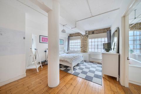 2 bedroom flat to rent, Bermondsey Street, London, SE1