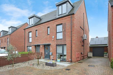 4 bedroom semi-detached house for sale, Dolomite Close, Newport, NP19