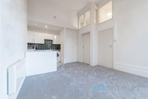 Studio to rent, Abbey Road, London, NW8