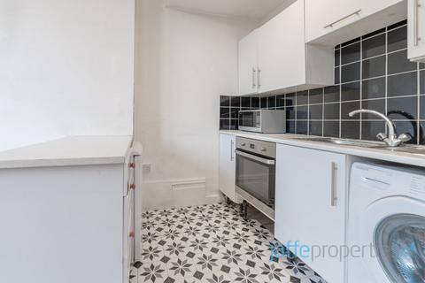 Studio to rent, Abbey Road, London, NW8