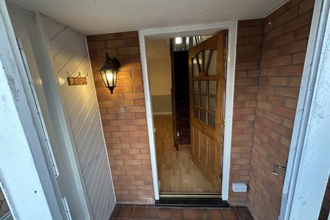 2 bedroom semi-detached house for sale, Townsend Road, Manchester, M27