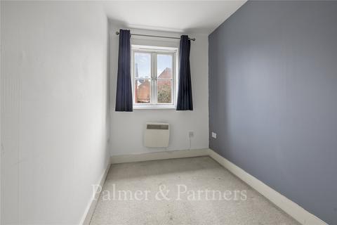2 bedroom maisonette to rent, Scarletts Road, Colchester, Essex, CO1