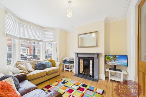 4 bedroom terraced house for sale, Adams Avenue, Abington, NN1 4LJ