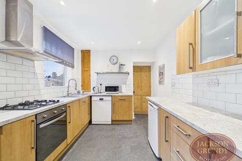 4 bedroom terraced house for sale, Adams Avenue, Abington, NN1 4LJ