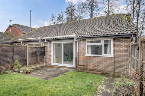 2 bedroom bungalow for sale, Ravelin Close, Crondall, Farnham, GU10