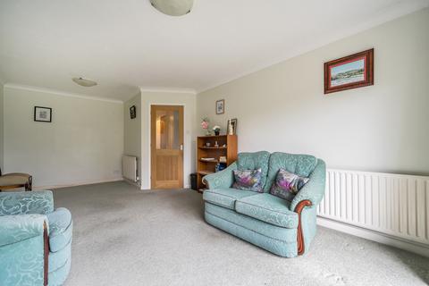 2 bedroom bungalow for sale, Ravelin Close, Crondall, Farnham, GU10