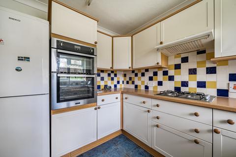 2 bedroom bungalow for sale, Ravelin Close, Crondall, Farnham, GU10
