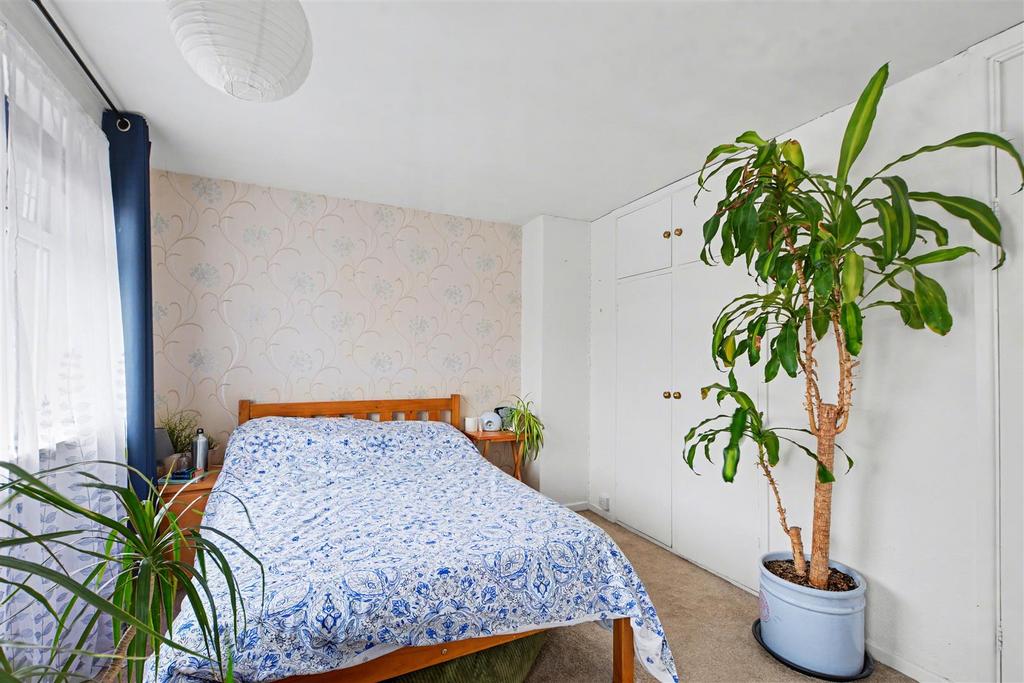 Bedroom 1 3.jpeg