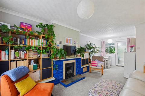 2 bedroom terraced house for sale, Gallows Inn Close, Ilkeston