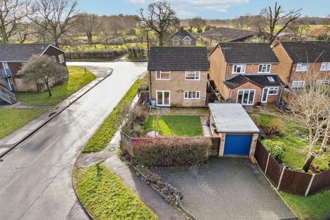 3 bedroom detached house for sale, Collings Walk, Great Missenden HP16
