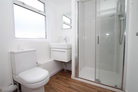 undefined, Park Avenue, London N13