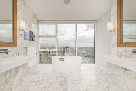 3 bedroom flat to rent, Juniper Drive, London SW18
