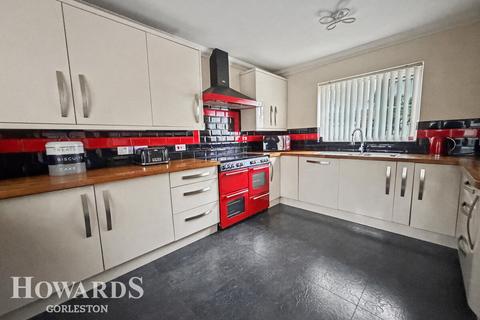 5 bedroom detached house for sale, Horsley Drive, Gorleston