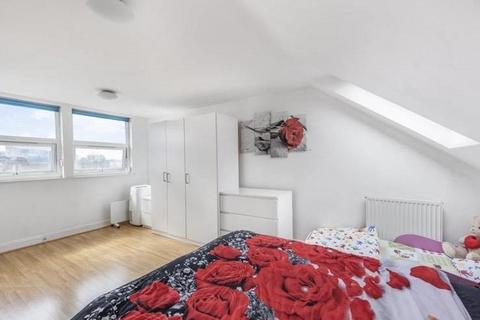 undefined, Mordaunt Road, London