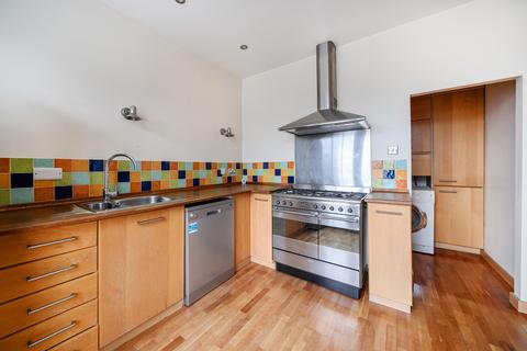 2 bedroom apartment for sale, Uxbridge Road, Pinner, Pinner, HA5