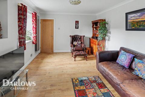 undefined, Commercial Road, Caerphilly
