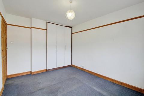 3 bedroom end of terrace house to rent, Ives Road, Langley SL3