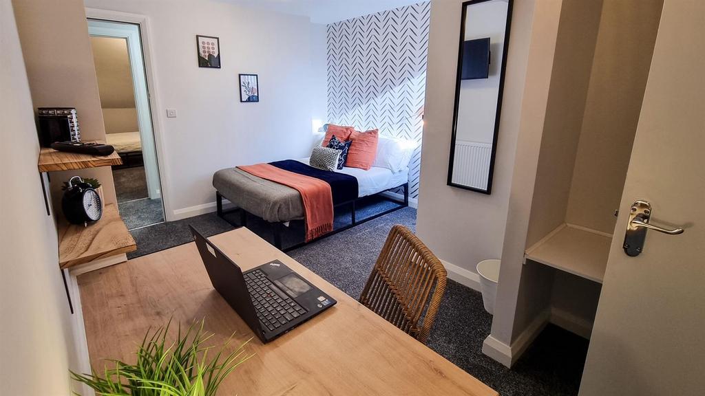 Whats App Image 2024-02-20 at 10.41.00.jpeg