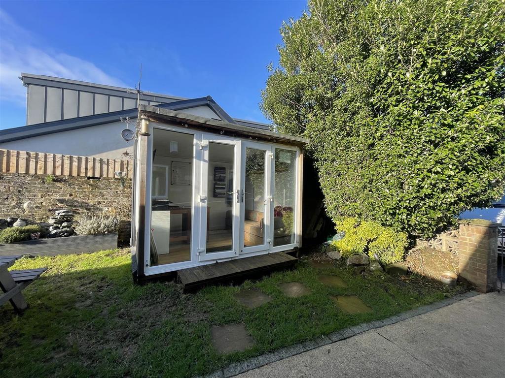 Garden room Office.jpeg