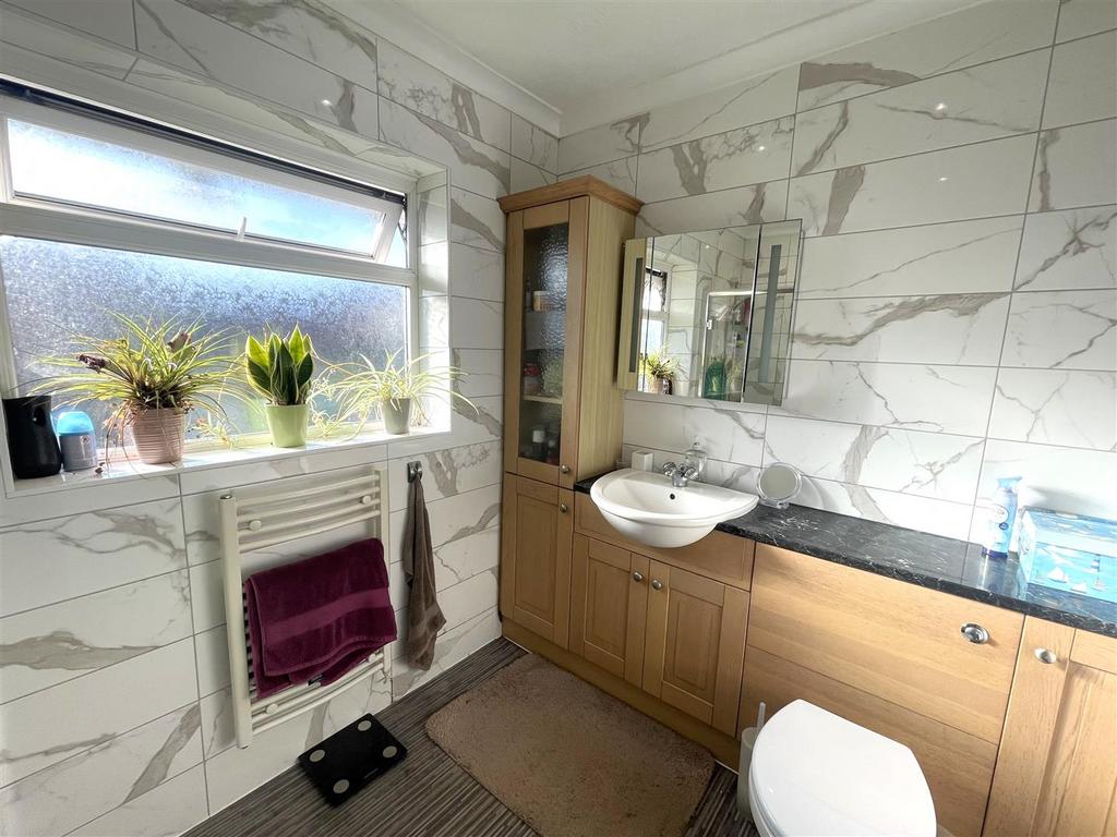 Shower room.jpeg