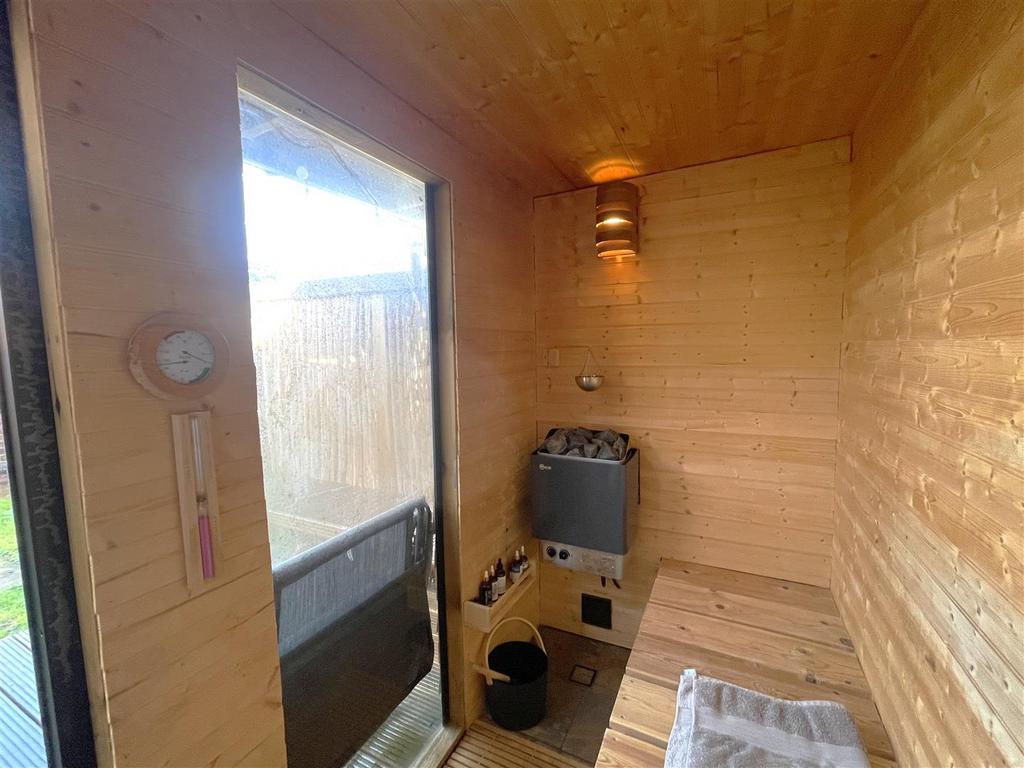 Sauna 2.jpeg