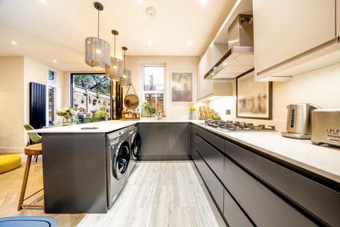 1 bedroom flat for sale, Priory Road, London NW6