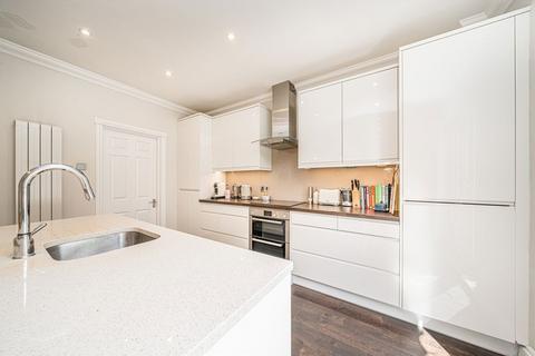 undefined, Elmgrove Road, Weybridge KT13
