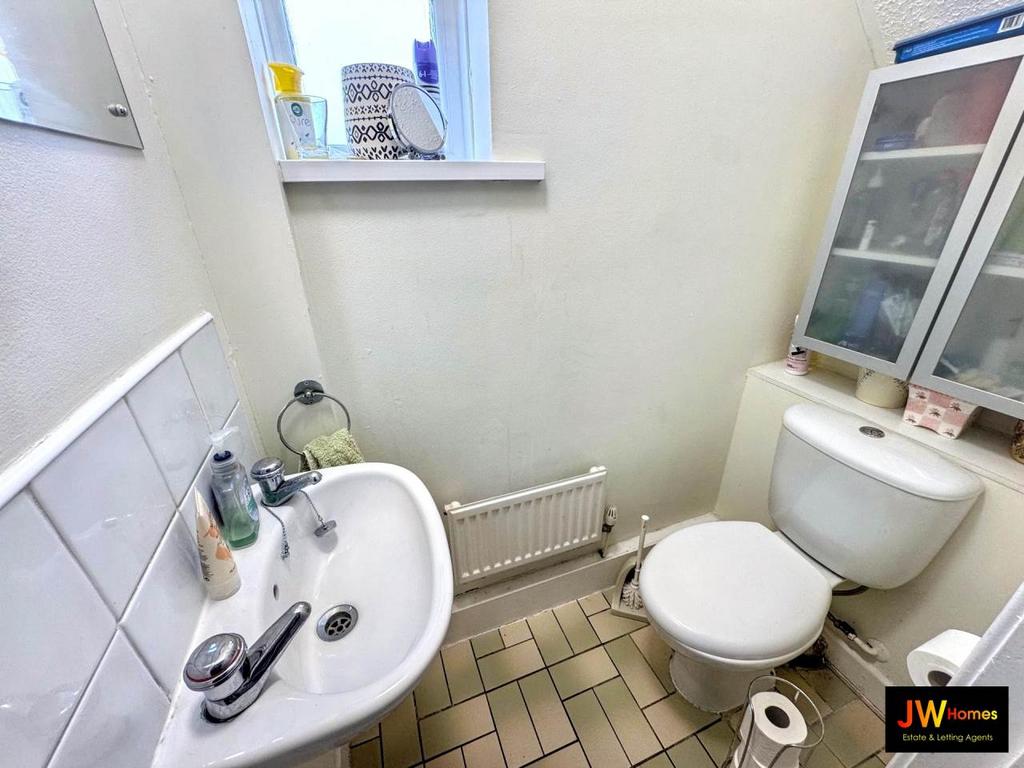 Gf wc (7)