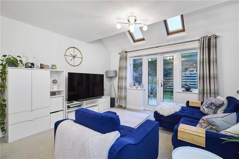 3 bedroom townhouse for sale, Richard Gossop Court, Burley in Wharfedale, Ilkley, West Yorkshire, LS29