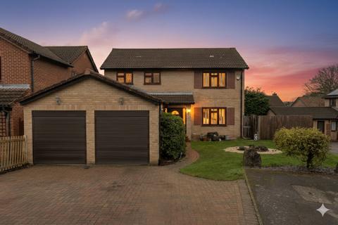 Tiffany Close, Berkshire RG41