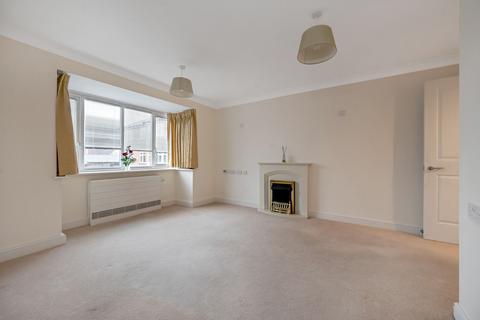 2 bedroom flat for sale, Browning Court, Bourne, PE10