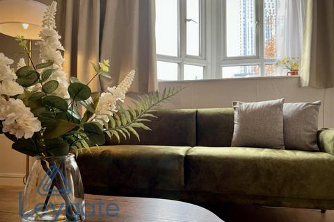 3 bedroom house to rent, Charles Square Estate, London N1