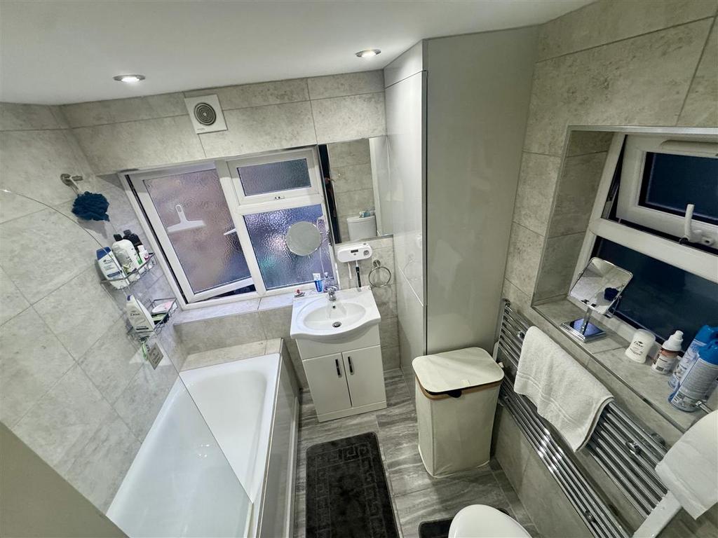 Amenities: