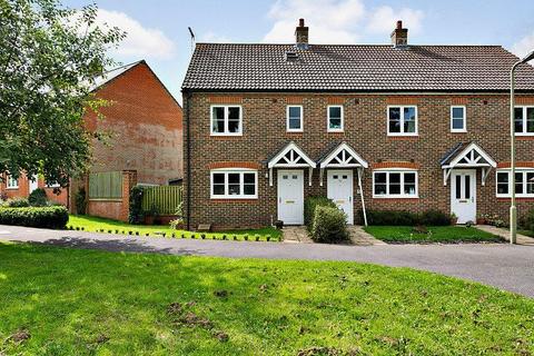 3 bedroom detached house to rent, Luker Drive Petersfield Hampshire