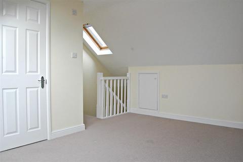 3 bedroom detached house to rent, Luker Drive Petersfield Hampshire