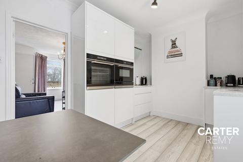 2 bedroom maisonette for sale, Malvern Road, Grays, RM17