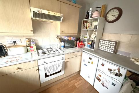 2 bedroom semi-detached house for sale, Barth Close, Corby NN18