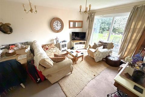 2 bedroom semi-detached house for sale, Barth Close, Corby NN18
