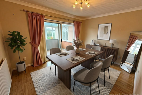 2 bedroom detached bungalow for sale, De La Bere Crescent, Burbage