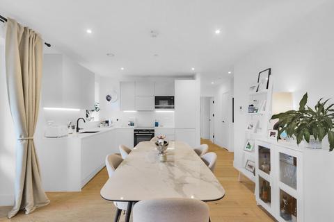 2 bedroom apartment for sale, Capital Interchange Way, Brentford TW8