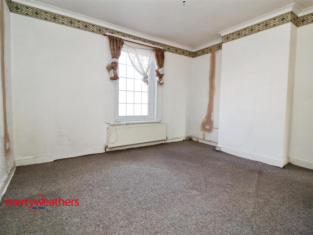 Front bedroom