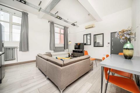 2 bedroom flat to rent, Power Road, London W4